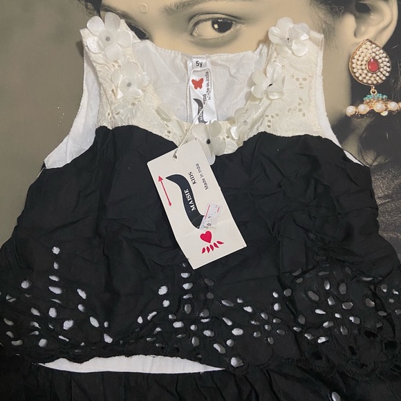 Dress. Age - 5 Years - Picture 3 of 5